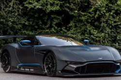 开云体育中国-银红大战新章，阿斯顿马丁力压迈凯伦，拉塞尔一锤定音