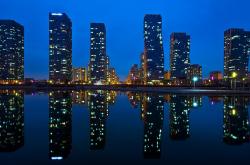 开云体育平台APP-赛道霸权，红牛车队全面压制雷诺，诺里斯独力扛起车队大旗