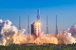 开云体育中国-超越文化的胜利，日本球星闪耀德甲，荷兰新星领跑意甲焦点战