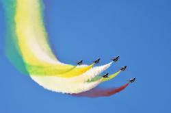 开云sport-一场跨界播报事故，当亚平宁的战术板，撞上孟菲斯的肌肉丛林