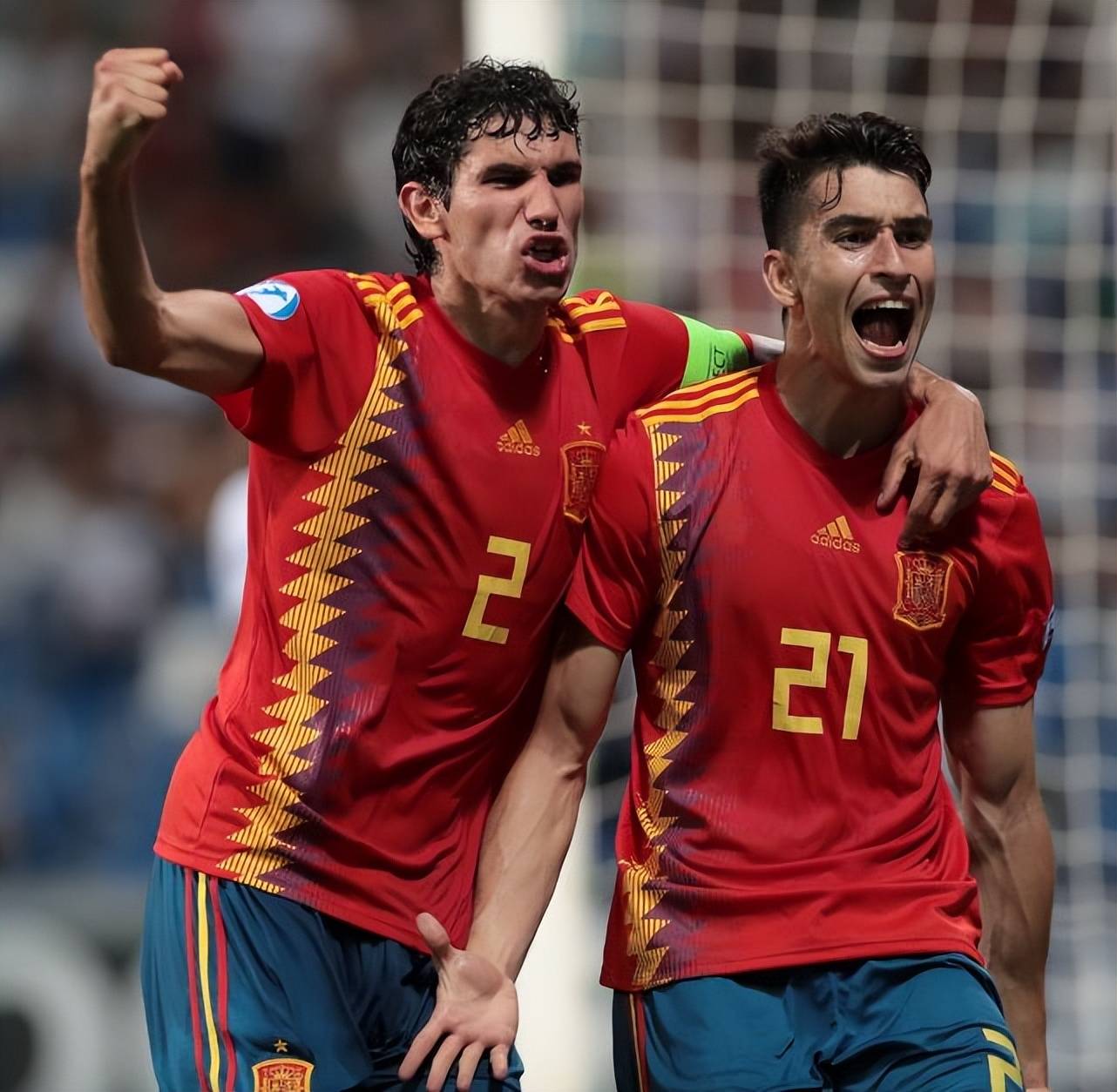 包含英格兰羽毛球队血洗马来西亚羽毛球队，辛杜制霸全场的词条