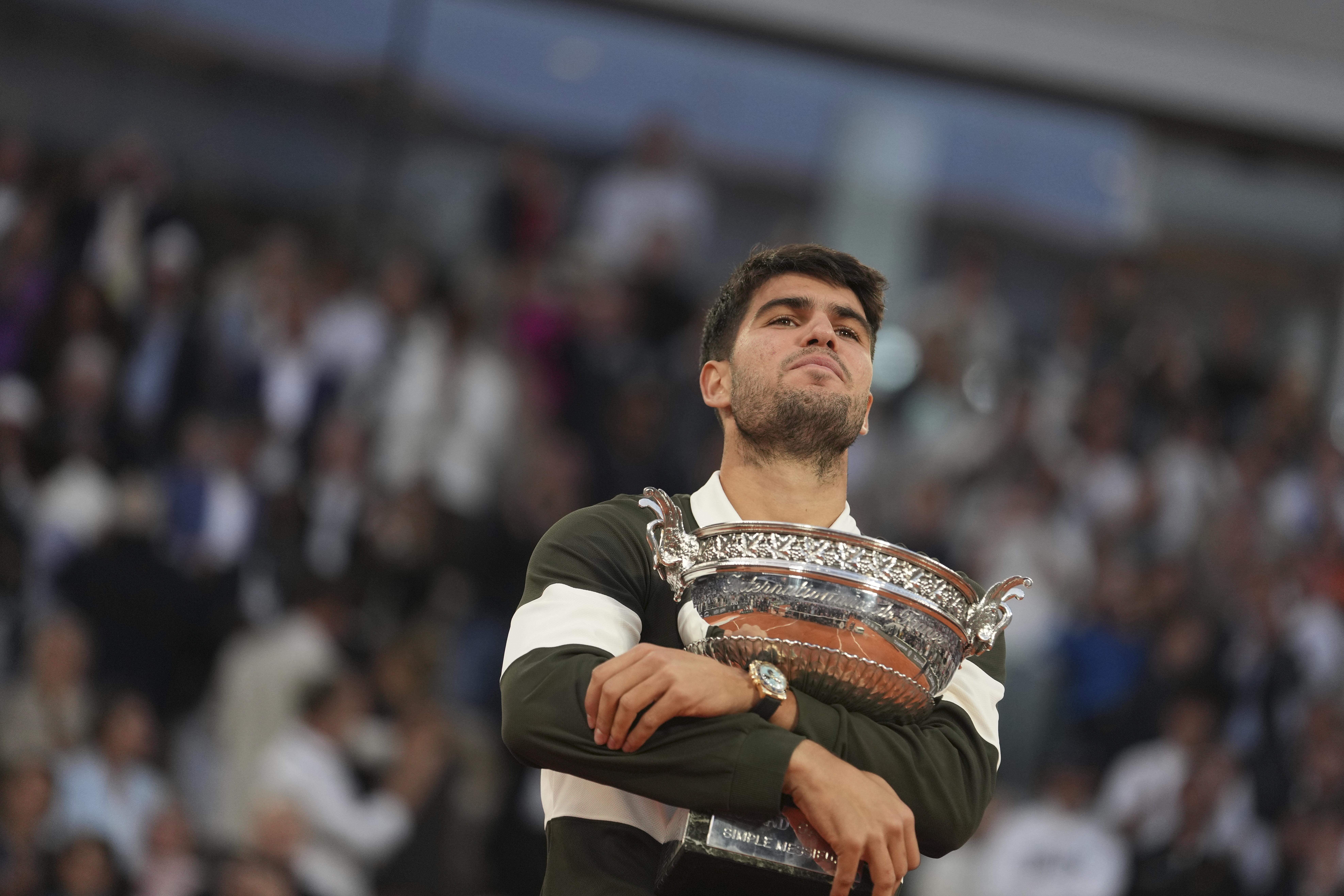 美国网球队险胜法国网球队,阿尔卡拉斯三分雨点燃全场的简单介绍 美国网球队险胜法国网球队,阿尔卡拉斯三分雨点燃全场的简单介绍