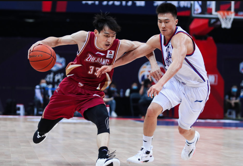 意大利男篮力克塞尔维亚男篮，哈里斯完成帽子戏法