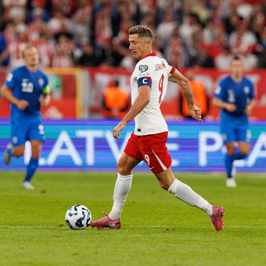 乌克兰完胜西班牙,莱万状态火热 乌克兰完胜西班牙,莱万状态火热