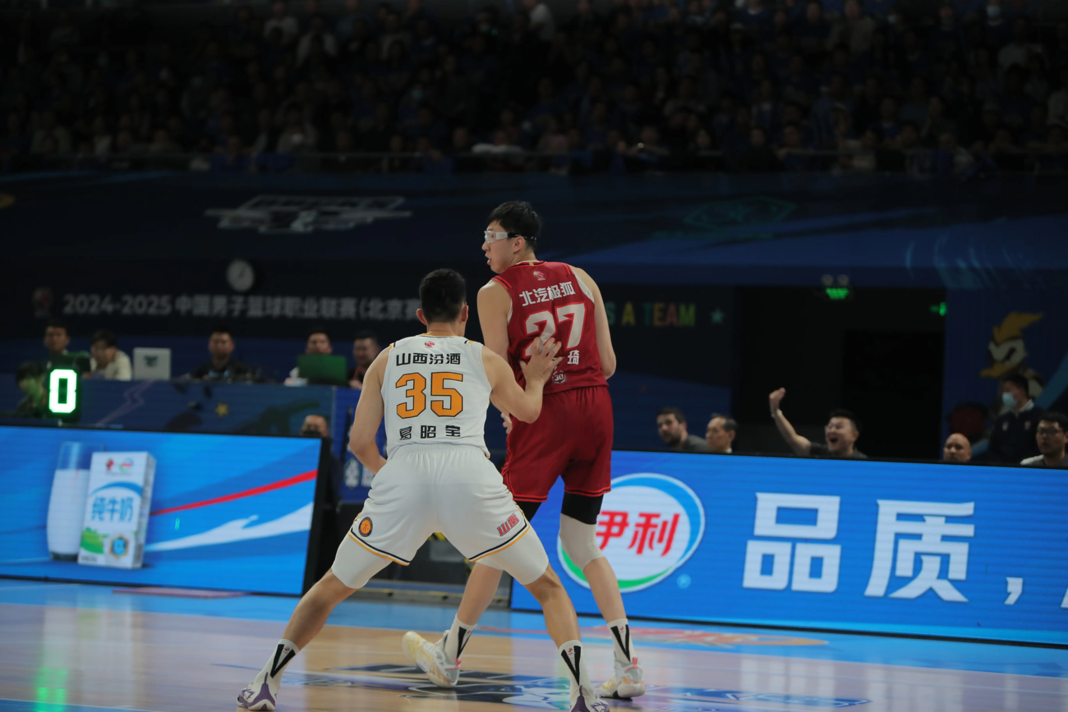 北京队逆转新疆队，布伦森点燃赛场
