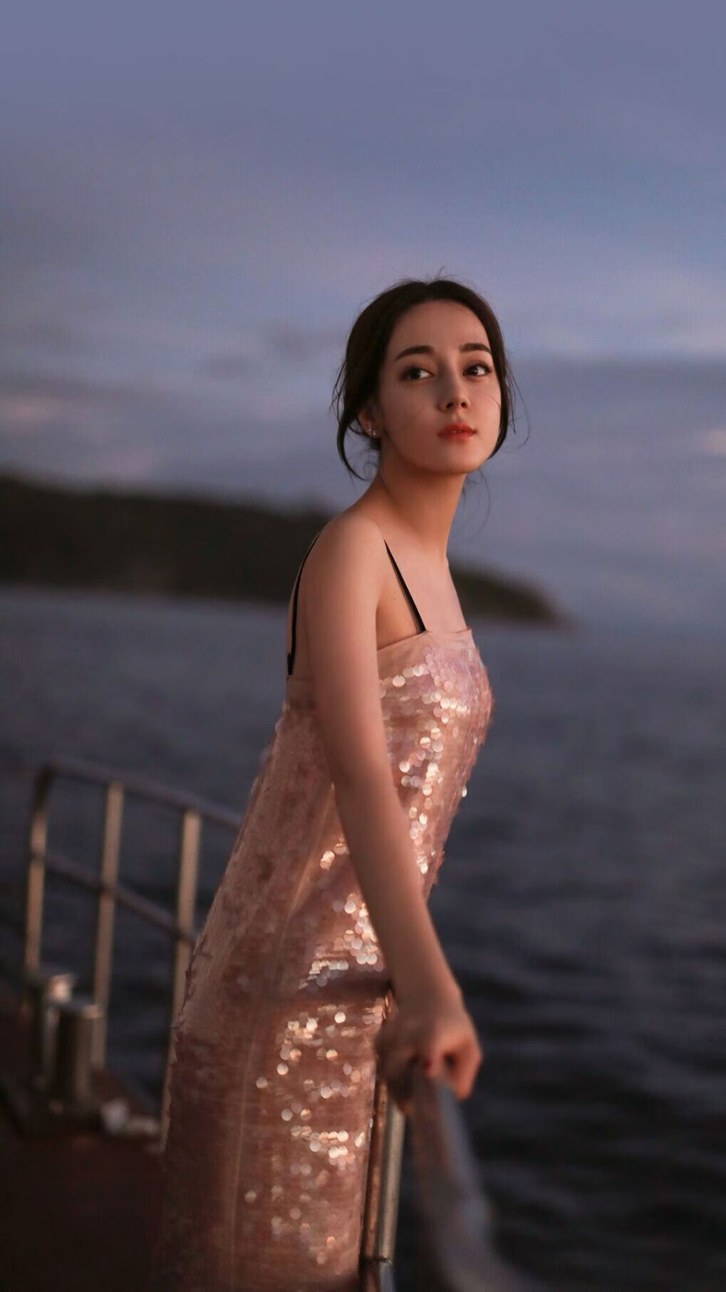 阿圭罗的闪电与中国的长城，足球胜利的两种模样